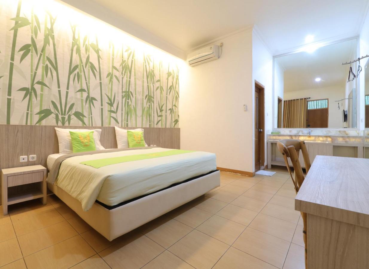 Hotel Huswah Airport Tangerang Kültér fotó